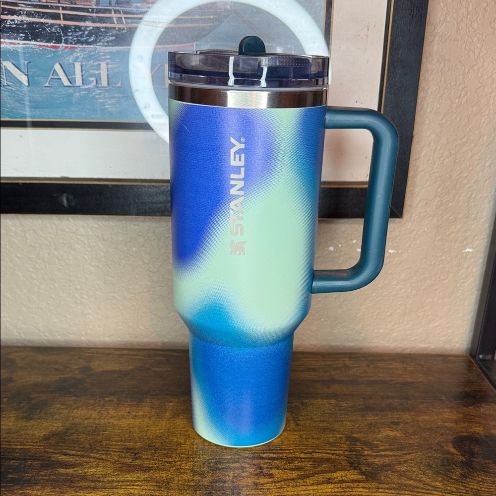 Stanley 40oz flipstraw Ombre Blue-Green Travel Tumbler with Handle